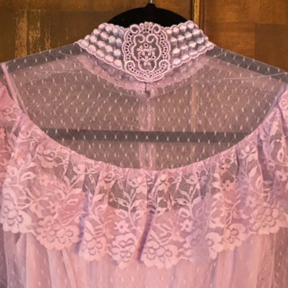 Vintage 70s pastel lavender dress with lace overshirt - Picture 3 of 10